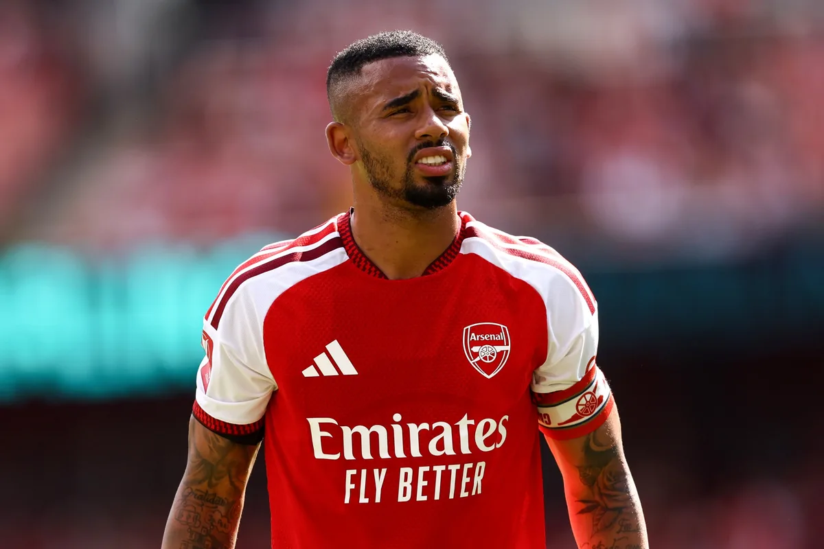 Barcelona anuncia Gabriel Jesus como reforço