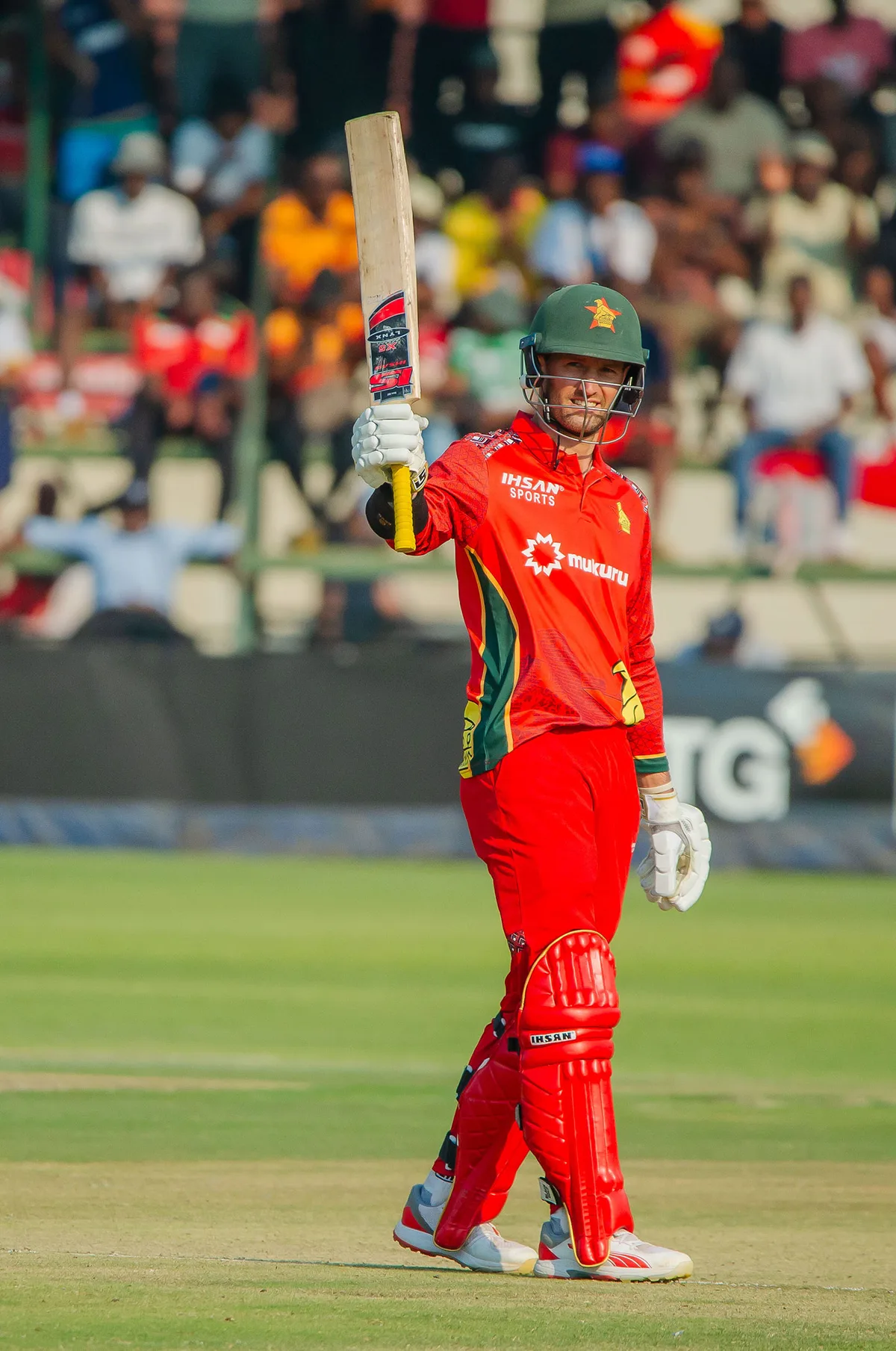 Taylor and Ervine lift Zimbabwe to 271 after top-order collapse