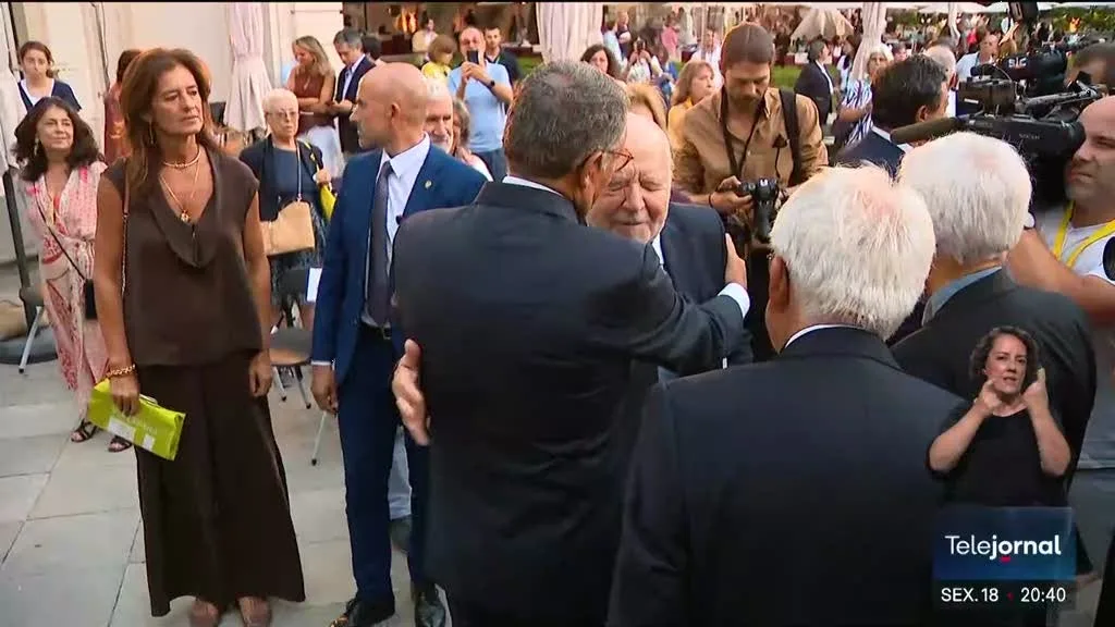Presidente homenageou Manuel Alegre na Festa do Livro em Belém