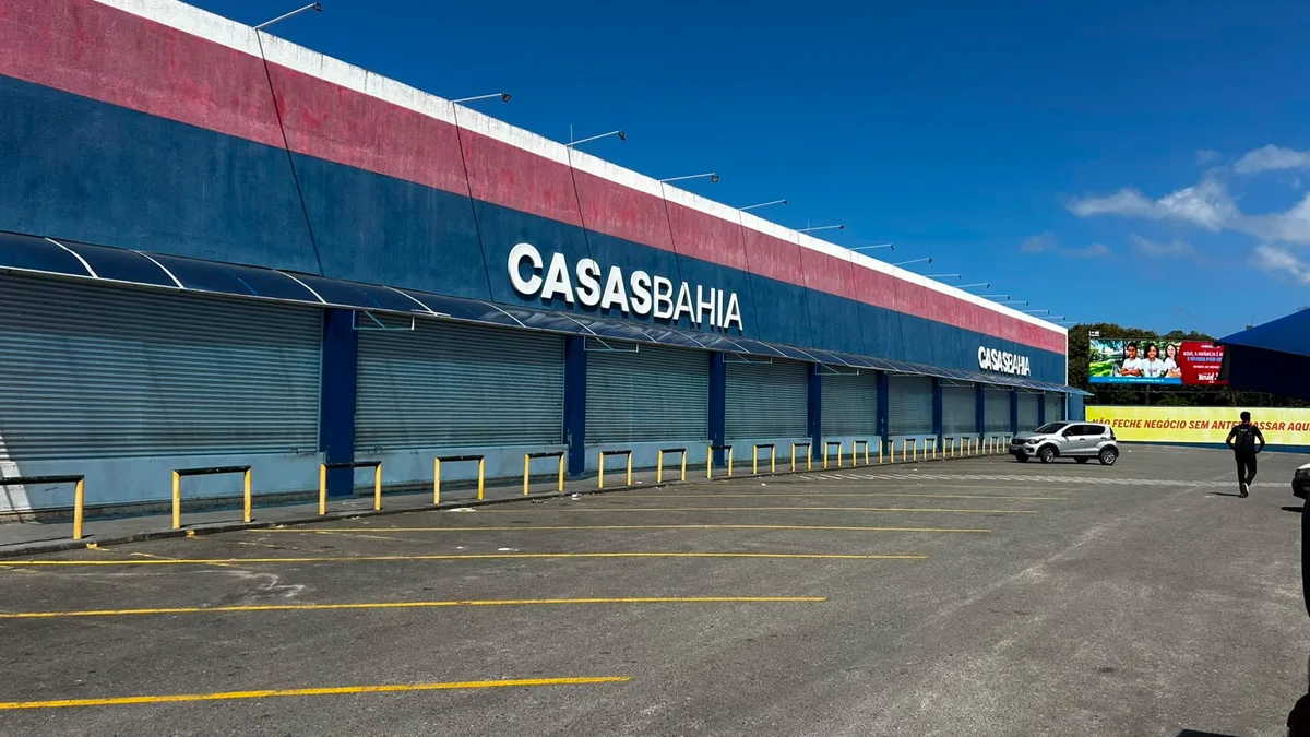 Sem aviso, Casas Bahia fecha todas as lojas em shoppings de Salvador