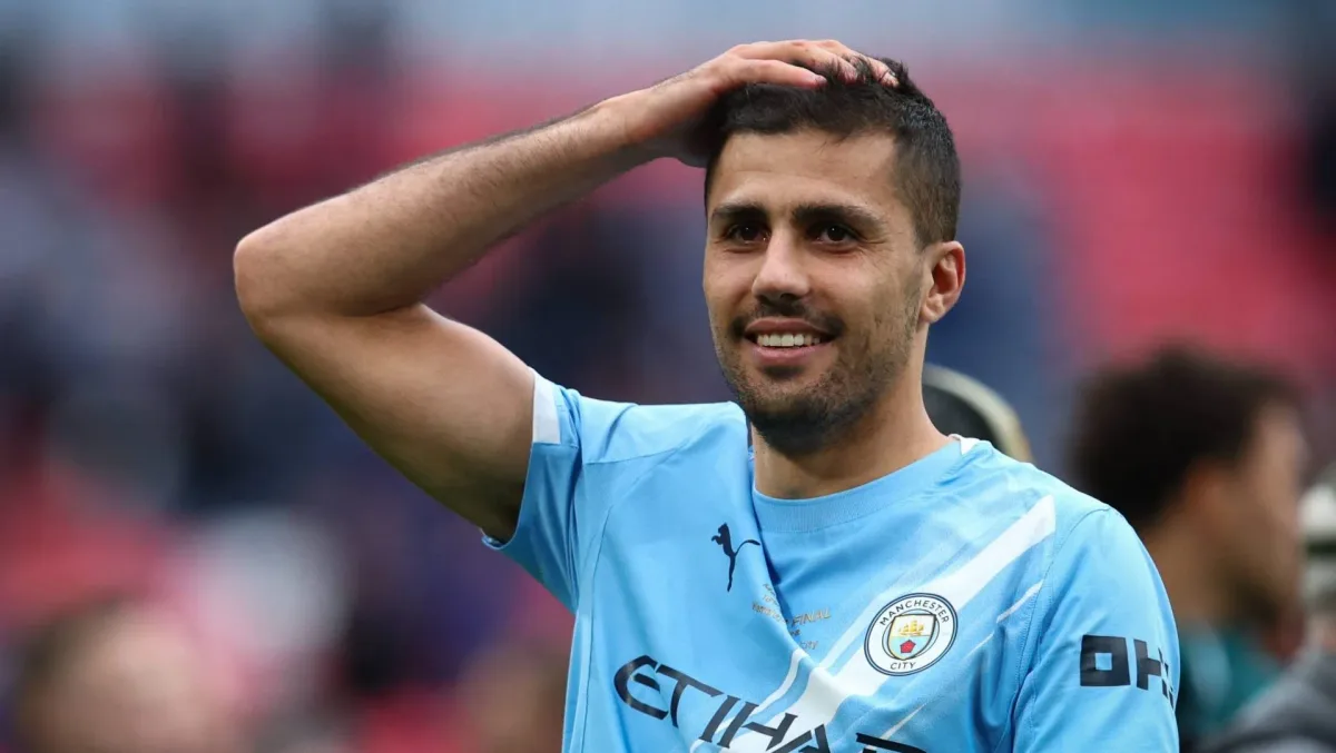 Barcelona muda postura, atende exigência do Manchester City e se aproxima de Rodri