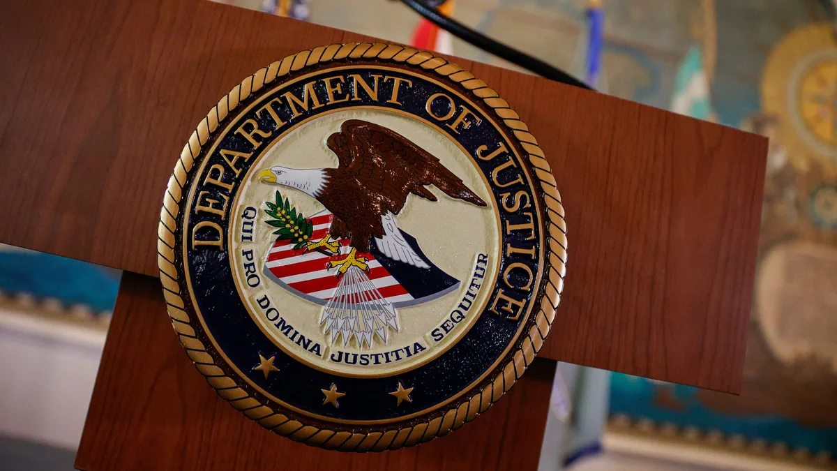 El Departamento de Justicia obliga a los estados a informar sobre inmigrantes sin estatus legal