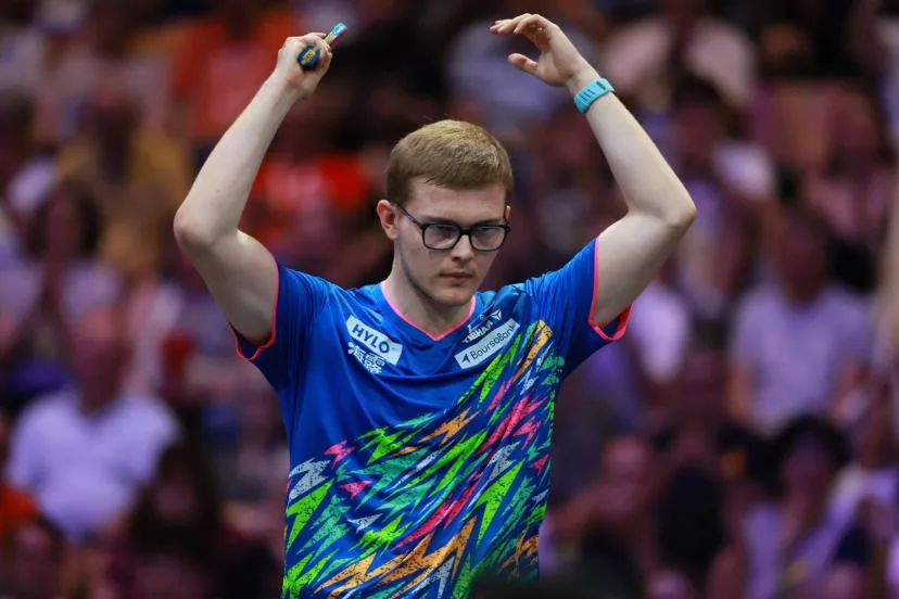 Totalement dominé, Alexis Lebrun s'incline contre Dang Qiu et laisse filer son titre en quarts de finale des Championnats d'Europe