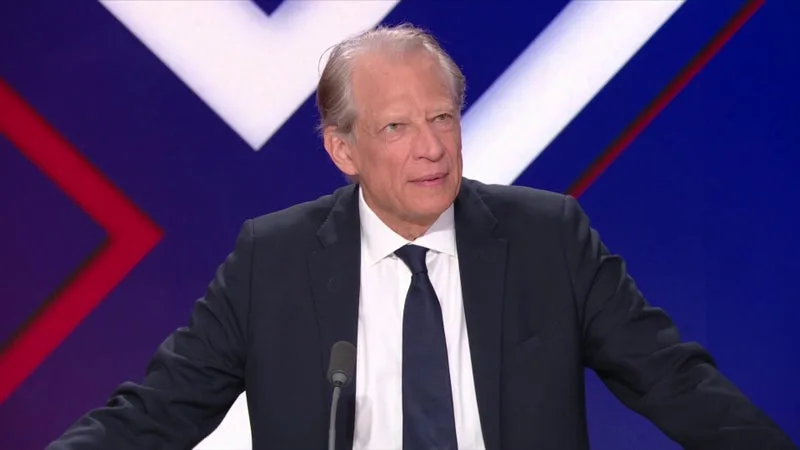 "Je me bats pour": Dominique de Villepin confirme sa volonté d'"être candidat" à la présidentielle et assure avoir "plusieurs centaines de parrainages"