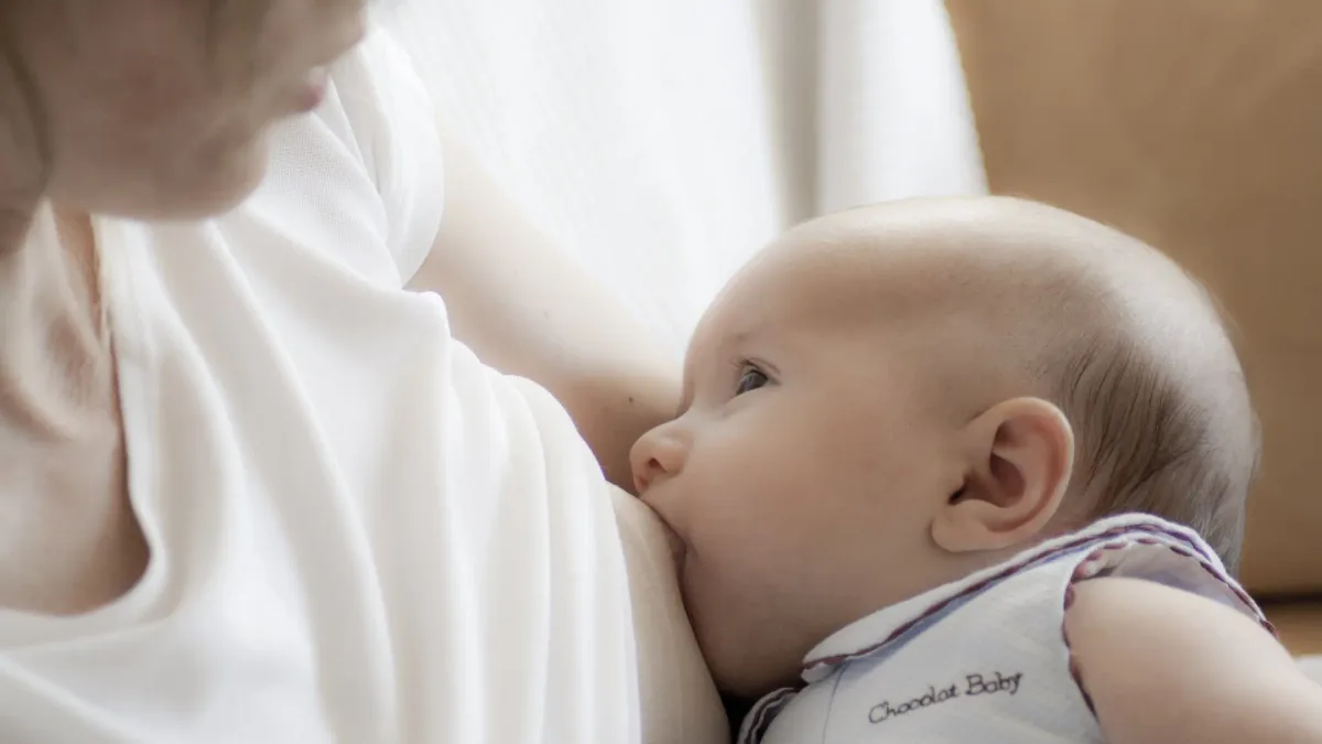La lactancia materna hasta los seis meses de vida del bebé ha aumentado más de un 70% en España desde 2006