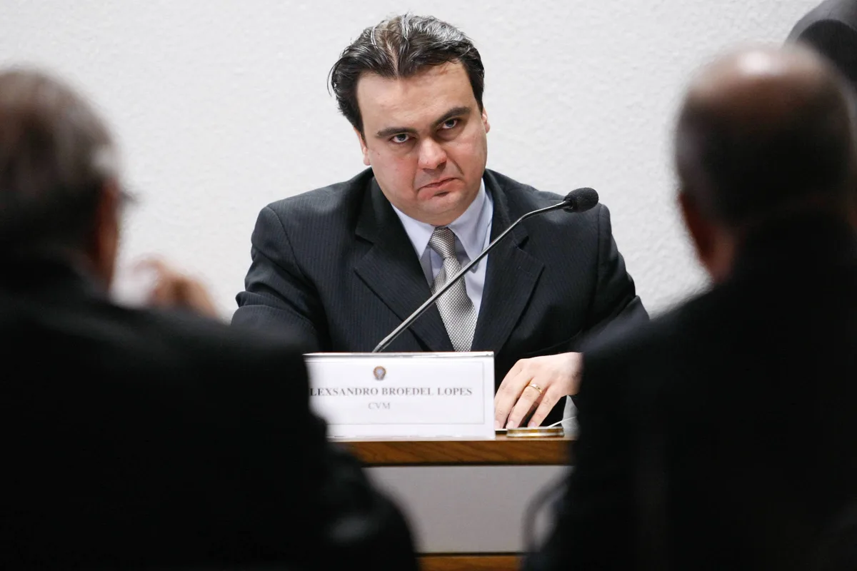 Justiça condena ex-CFO do Itaú a pagar R$ 2,83 milhões ao banco