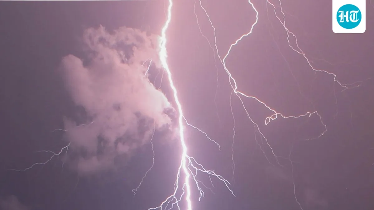 Michigan lightning storm update: Tornado fears as Livonia sees scary skies amid severe weather alert; watch videos