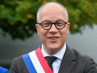 Présidentielle 2027. « C’est le favori de la primaire » : ce sénateur réagit à la candidature de Raphaël Glucksmann