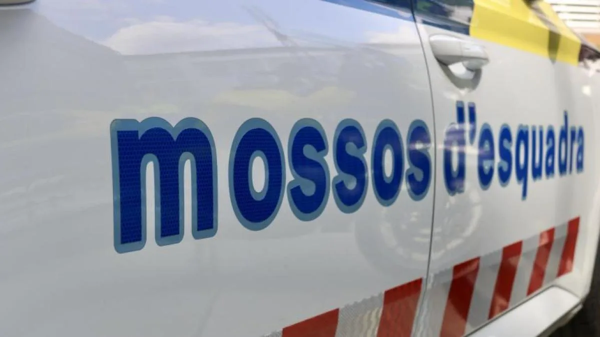 Una mujer, herida de bala herida en un tiroteo de madrugada en Badalona