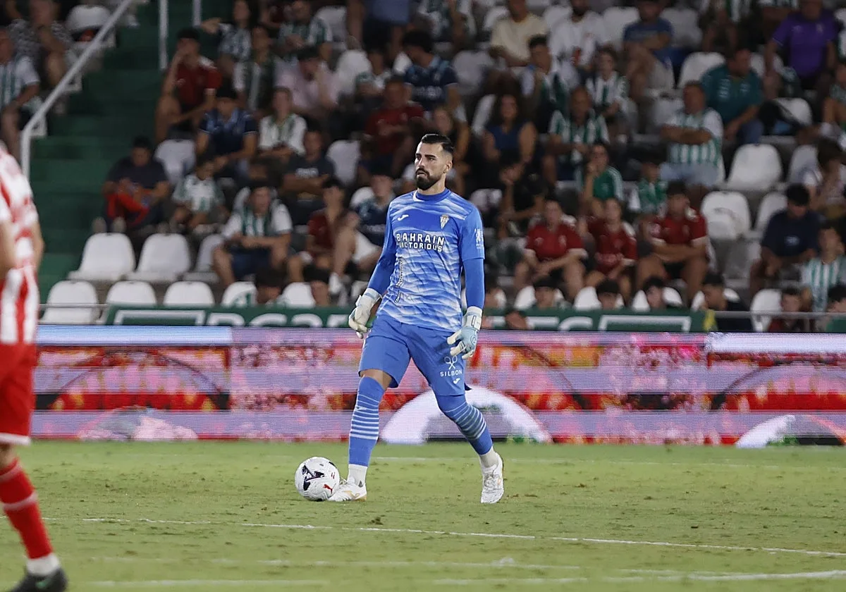 Guilherme busca dejar su huella en El Arcángel: «Quiero intentar hacer el máximo número de porterías a cero en el Córdoba CF»