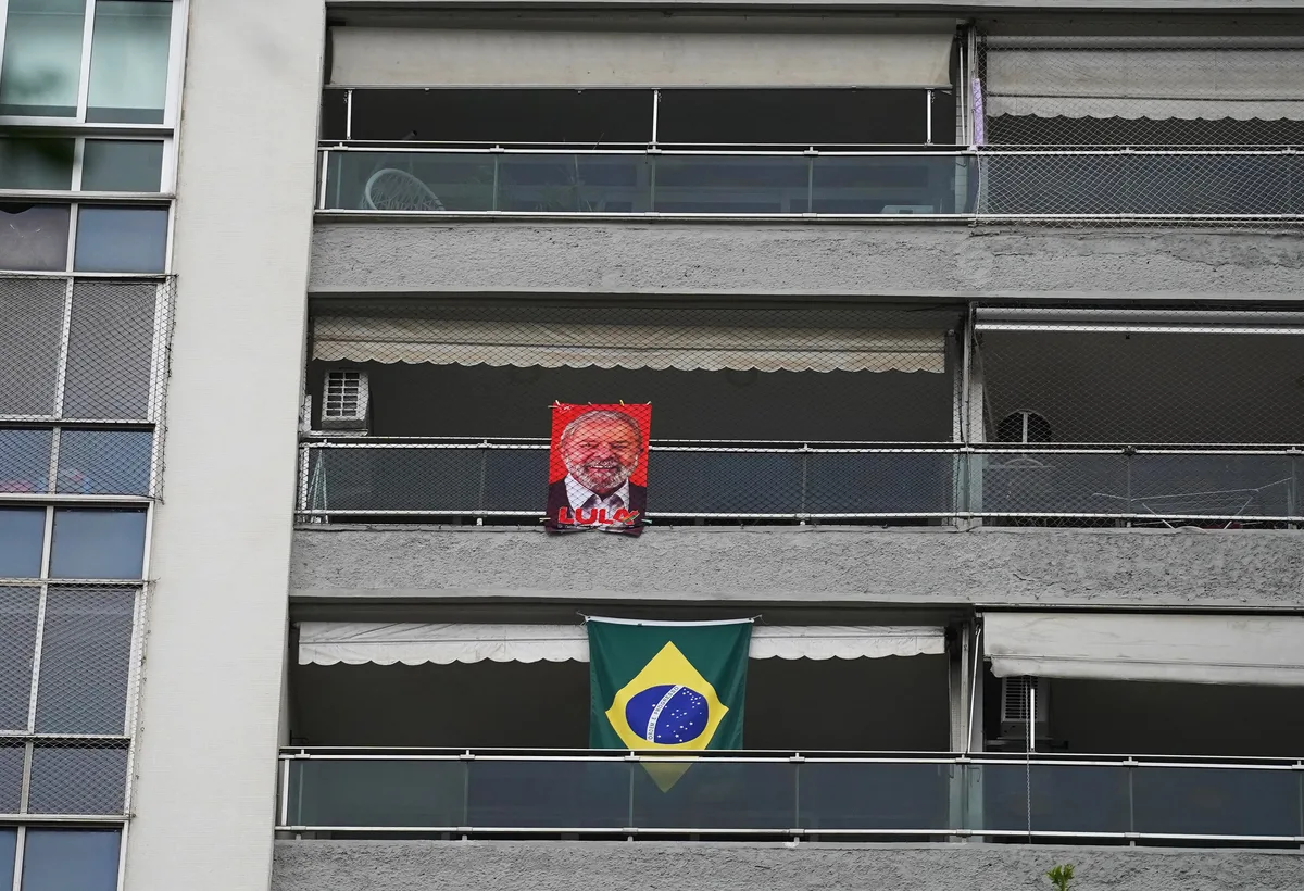 Datafolha: Brasil vive polarização política para 78%