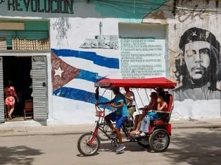 Cuba : une nouvelle panne électrique prive de courant l’est de l’île