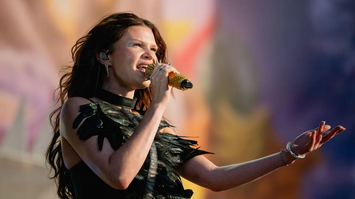 Leute: „Verstöre sie im MoMa“: Ikkimel veröffentlicht neuen Song