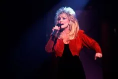 Dolly Parton’s ‘Jolene’ & ‘I Will Always Love You’ Recordings Become Top 40 Hot 100 Hits for the First Time
