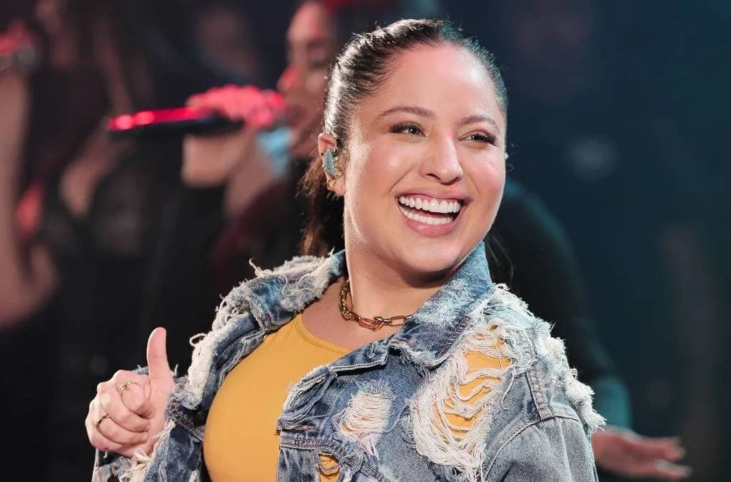 Mari Fernandes chega a Cruzeiro do Sul e convida população para o show no Festival da Farinha