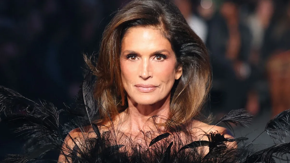 Cindy Crawford rompe su silencio con una desgarradora carta tras la trágica muerte de su hijo Presley: "Tenemos más que el corazón roto"