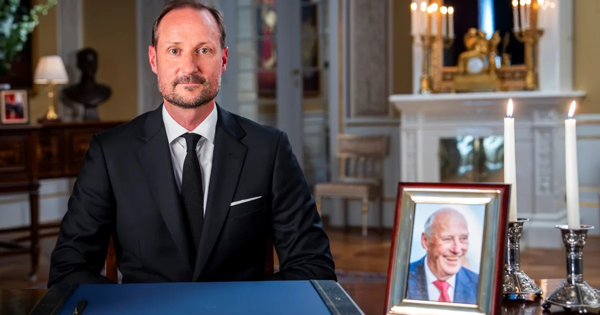 Emotivo primer discurso de Haakon VIII, nuevo rey de Noruega: el legado de su padre y las lágrimas en el aniversario de bodas de la reina viuda