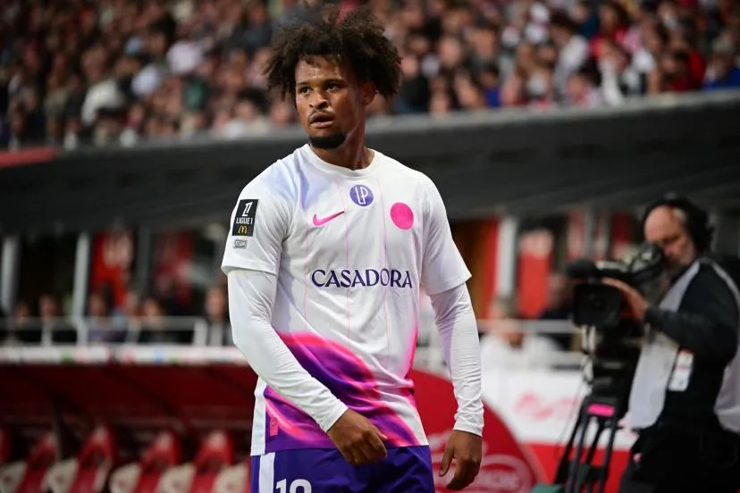 La vidéo du but magnifique de Jacen Russell-Rowe avec Toulouse contre Le Mans