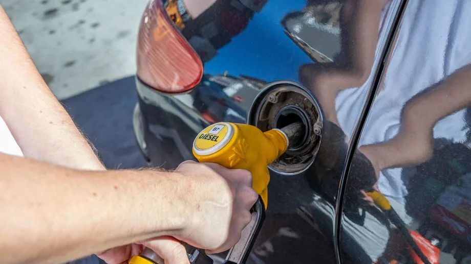Prix des carburants : comment bénéficier de l’aide "grands rouleurs" prolongée et élargie par le gouvernement ?