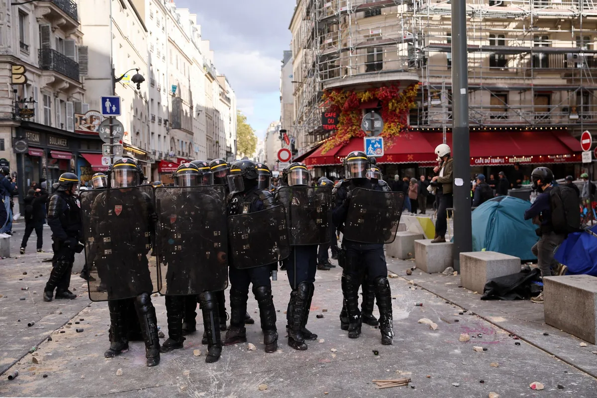 Manifestation du 17 octobre : CRS 8, que sait-on de cette unité de police déployée à Paris ?