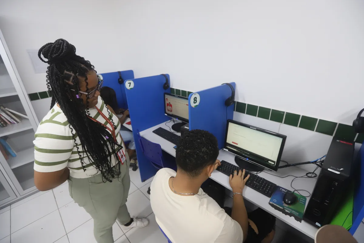 Mais de 600 vagas para estágio e jovem aprendiz estão abertas na Bahia