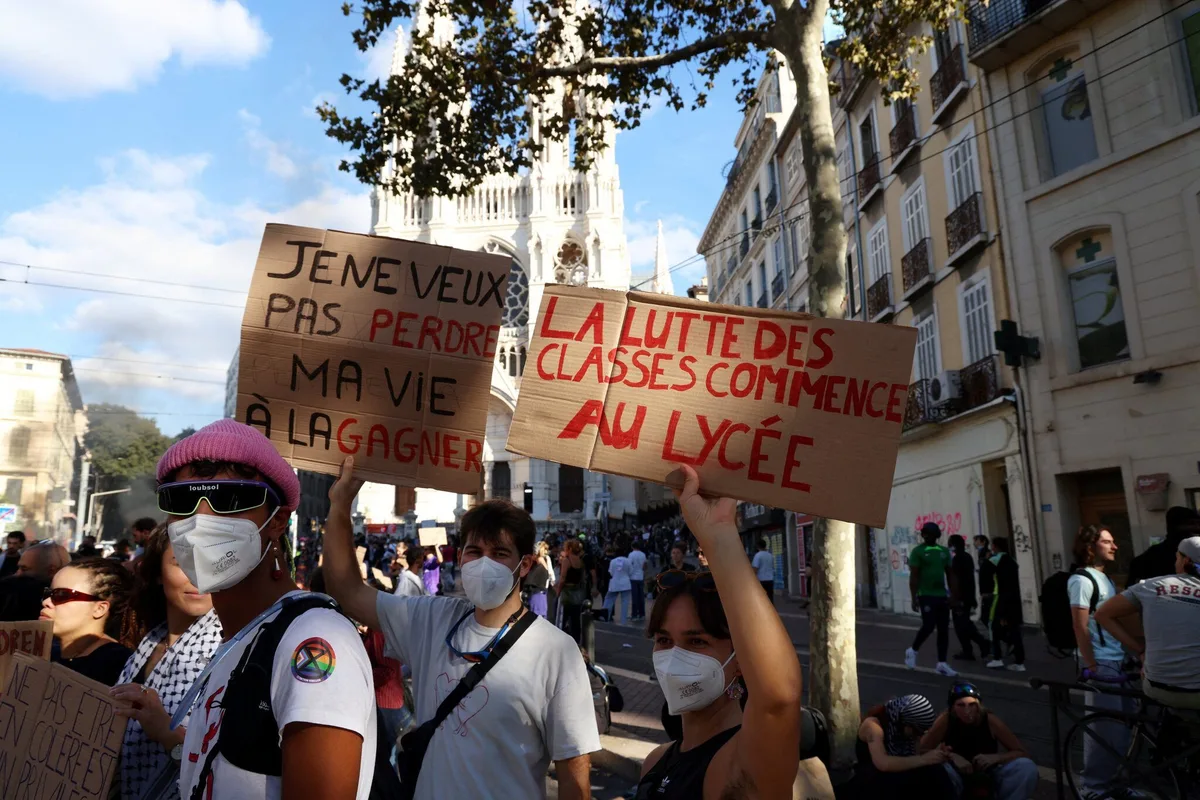 Manifestation du 17 octobre : malgré les heurts, les organisateurs entendent poursuivre le mouvement