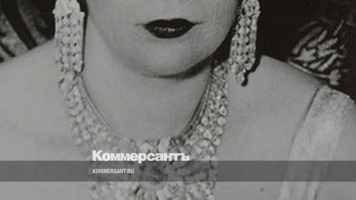 Из музея в Вене украли колье Van Cleef & Arpels с 673 бриллиантами