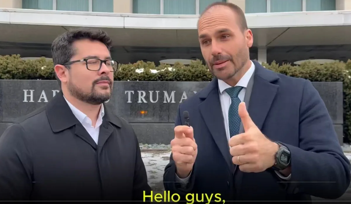 Eduardo Bolsonaro e Paulo Figueiredo nos EUA: mansões, carros de luxo e viagens