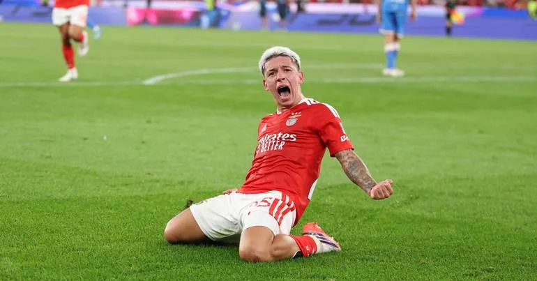 Nunca desistiram dele e ele continua a recusar desistir