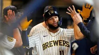 MLB: Jackson Chourio puso en ventaja a Milwaukee con este batazo