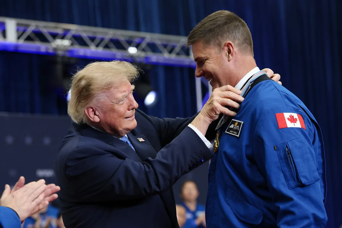 Jeremy Hansen and fellow Artemis II crew receive Congressional Space Medal of Honor