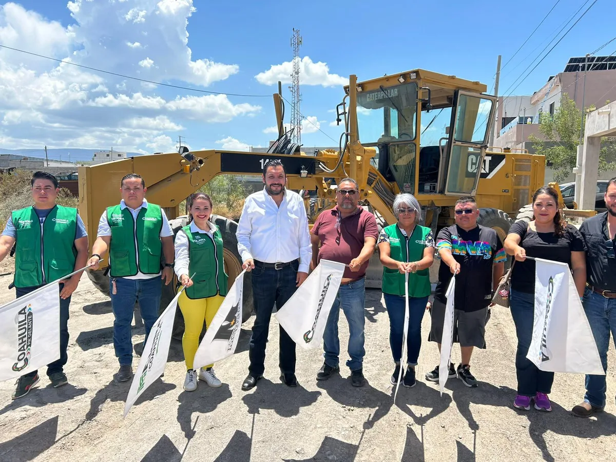 Monclova: arranca Carlos Villarreal pavimentación en colonia Los Reyes; invierten más de 1.5 mdp