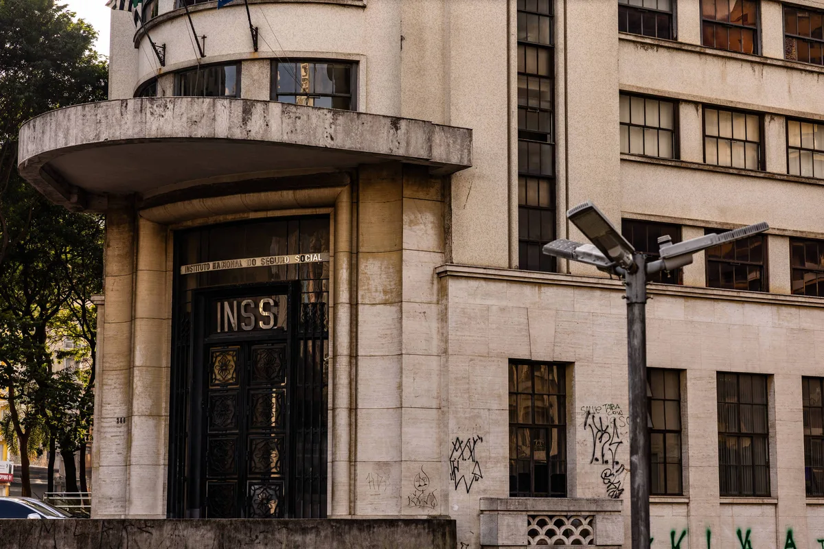 Ônus do ajuste fiscal recai sobre quem tem menos, diz leitor