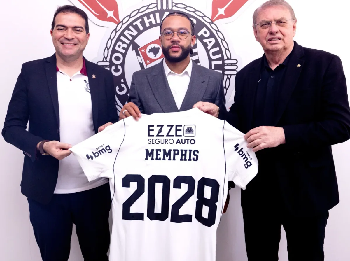 Memphis celebra renovação com o Corinthians e agradece apoio da torcida