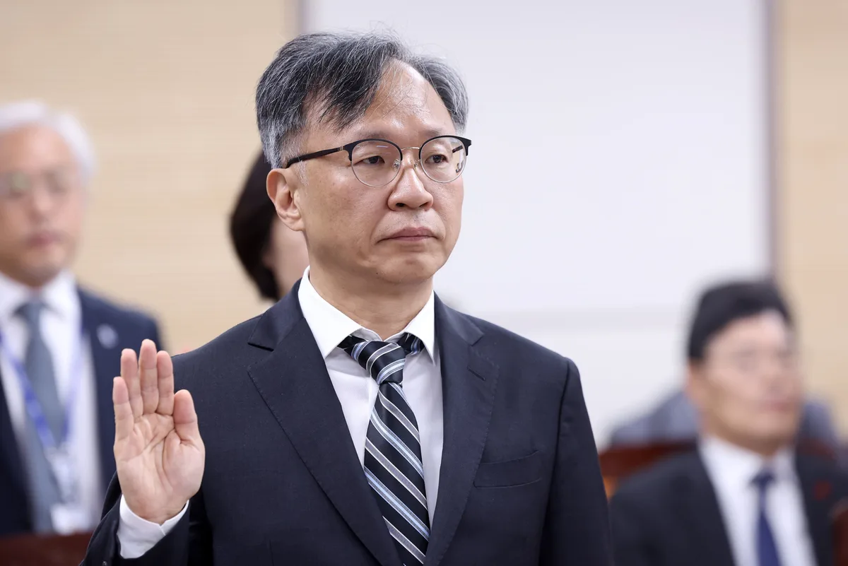 홍승권 심평원장, 해외출장·업무용 차량 사적 이용 의혹…사퇴 요구도