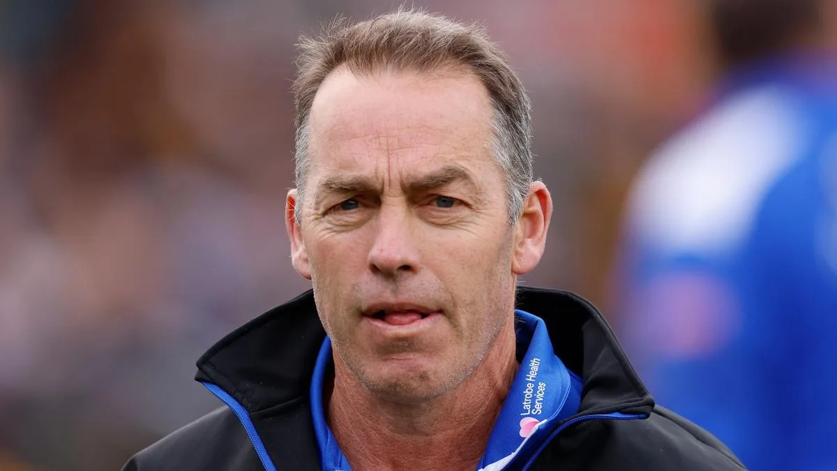 Alastair Clarkson leaves North Melbourne with one year left on AFL coaching contract