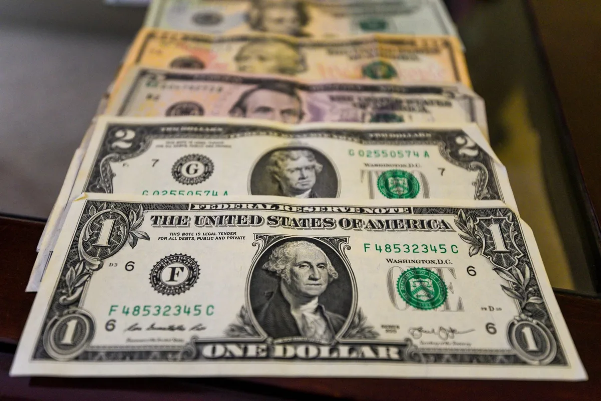 El dólar: la velocidad y la distancia son diferentes