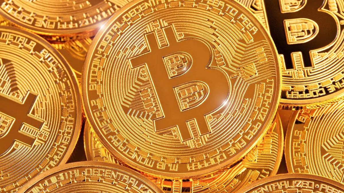 Bitcoin (BTC) sobe, mas estas 10 criptomoedas dispararam até 111% na semana