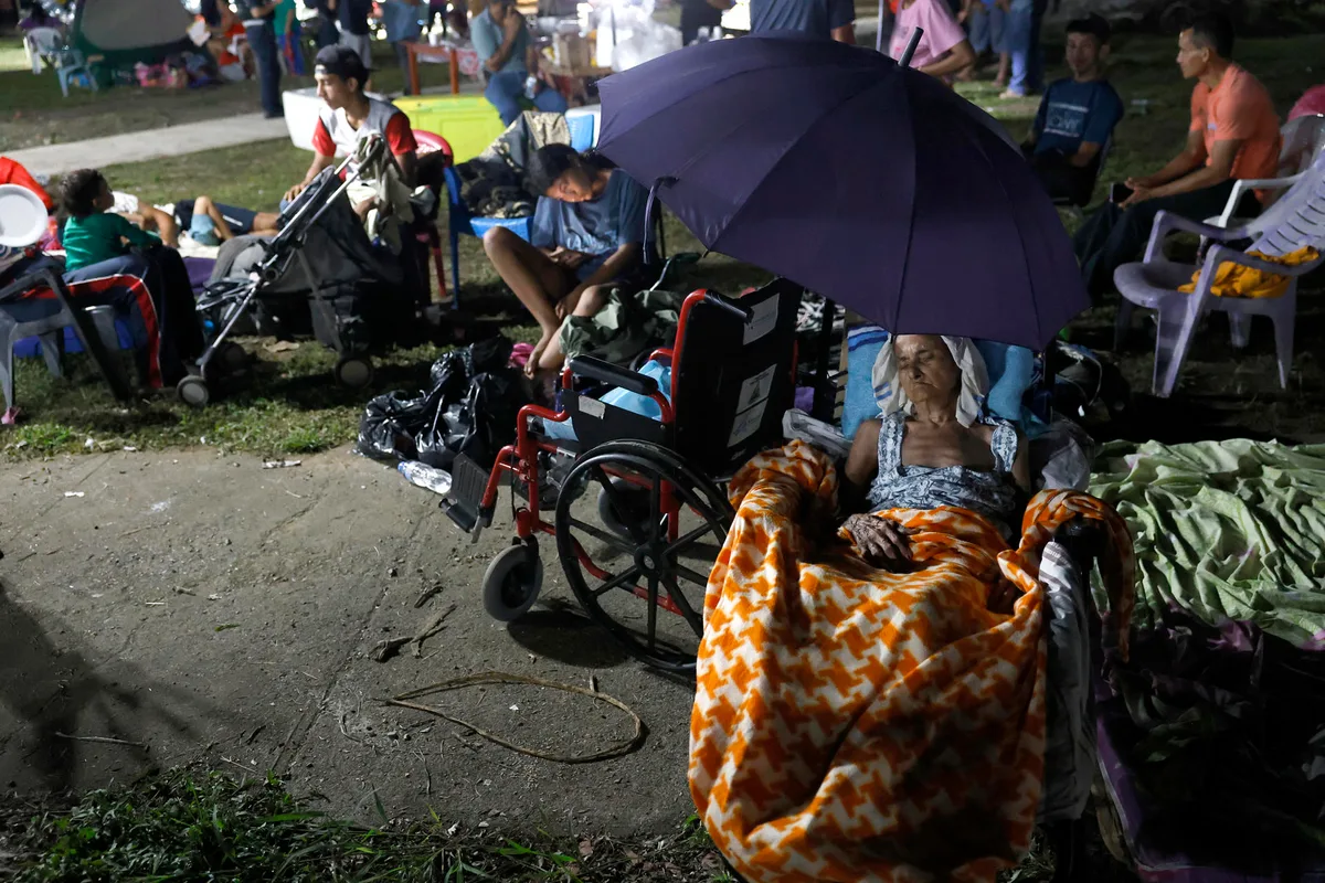 Pueblo cercano al epicentro del terremoto en Panamá lleva más de 24 horas sin agua ni luz