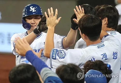 프로야구 삼성 구자욱, 재검진 결과 허벅지 호전…훈련 재개