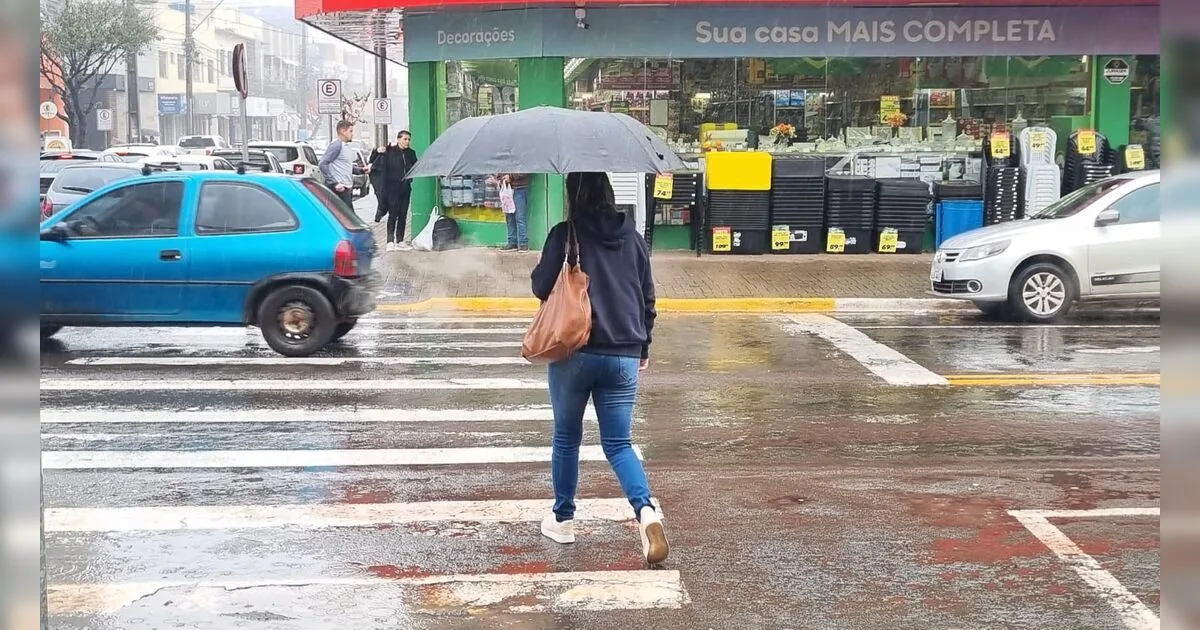 Inmet emite alerta de tempestade para mais de 300 municípios do Paraná; veja quais