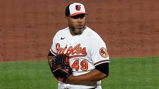 MLB: Albert Suárez vuelve a ser cortado por los Orioles