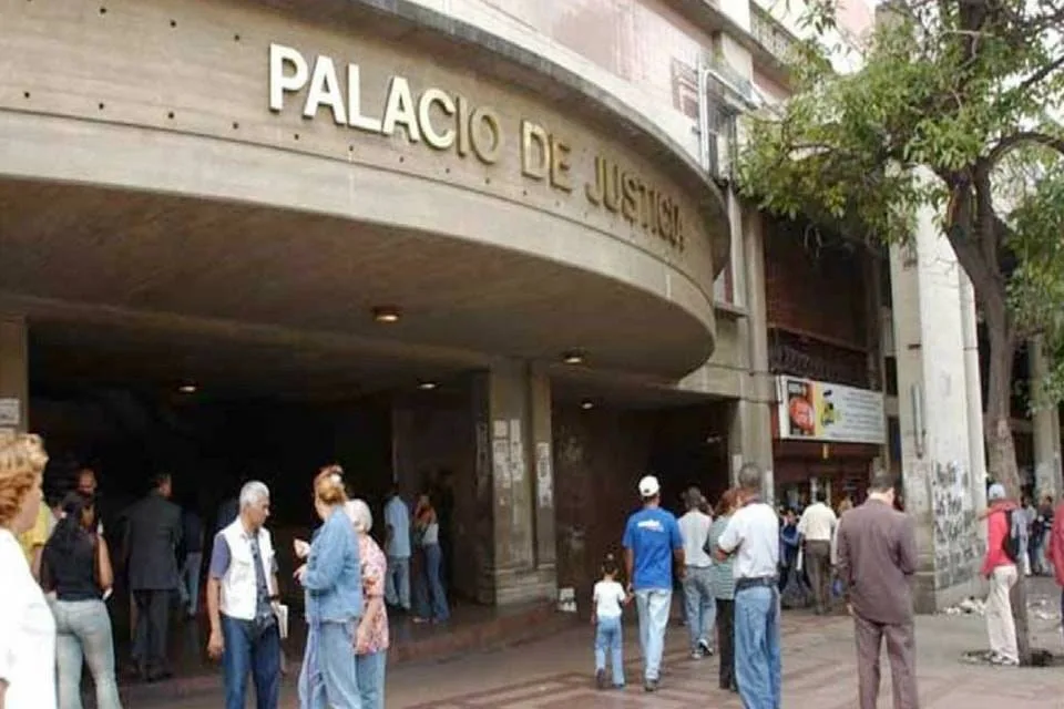 Excarcelan a Lenny Cruz, una de las detenidas por el caso Pdvsa Obrero