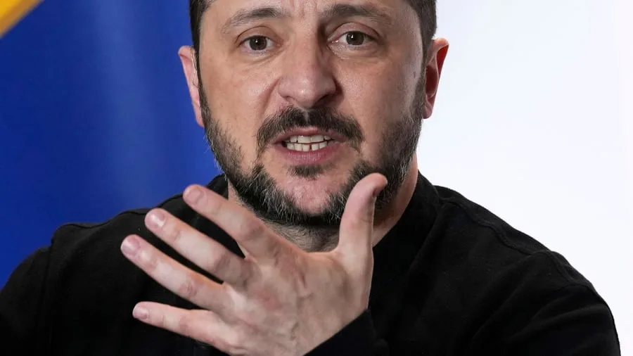 Ukraine: Selenskyj kündigt neue Angriffe auf russische Raffinerien an