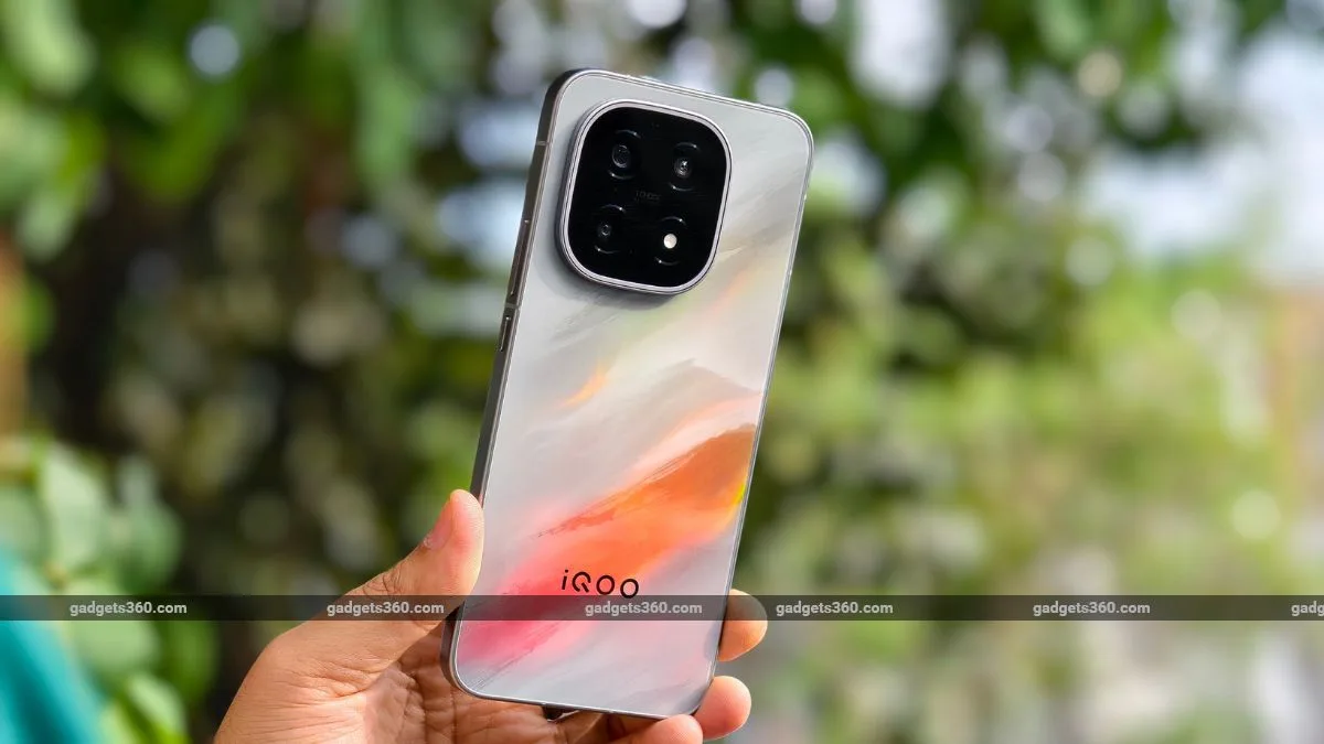 iQOO 16 Could Get a 165Hz Display, Major Camera Design Overhaul, Tipster Claims