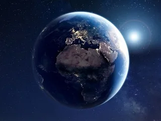 Quelle est la différence entre la Terre et le monde ?
