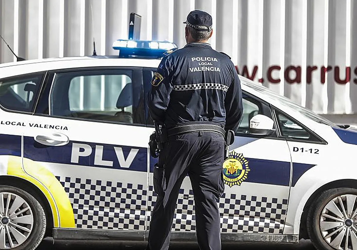 Detenido por violar a una joven en una playa de Valencia y agredir a un policía local
