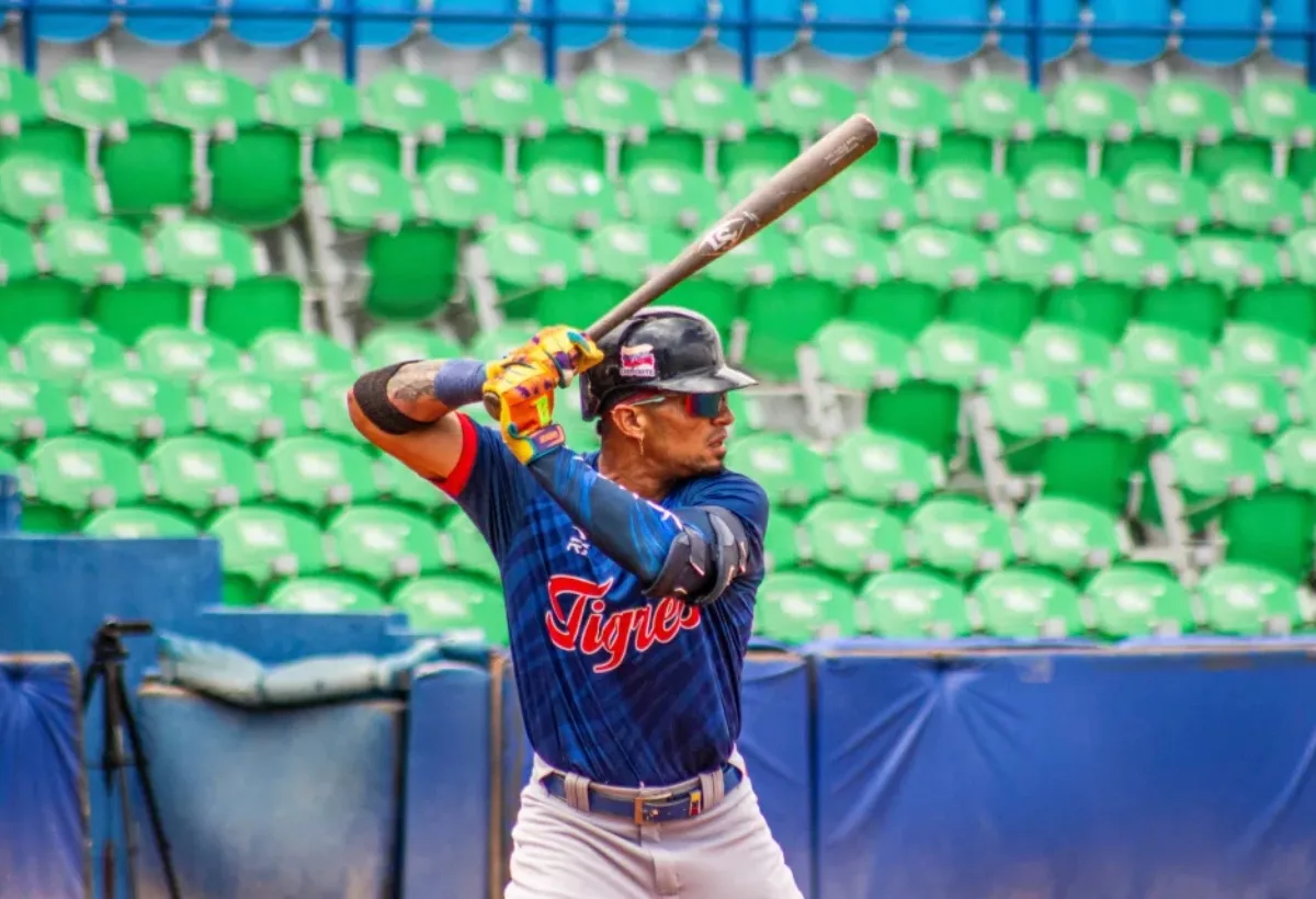 Tigres ganó el primero en casa ante Magallanes con dos jonrones de Gorkys Hernández