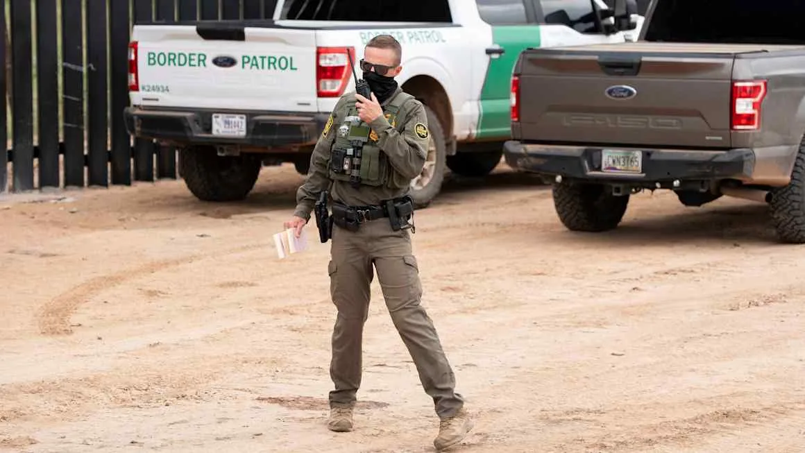 US illegal border crossings from Mexico near 60-year low