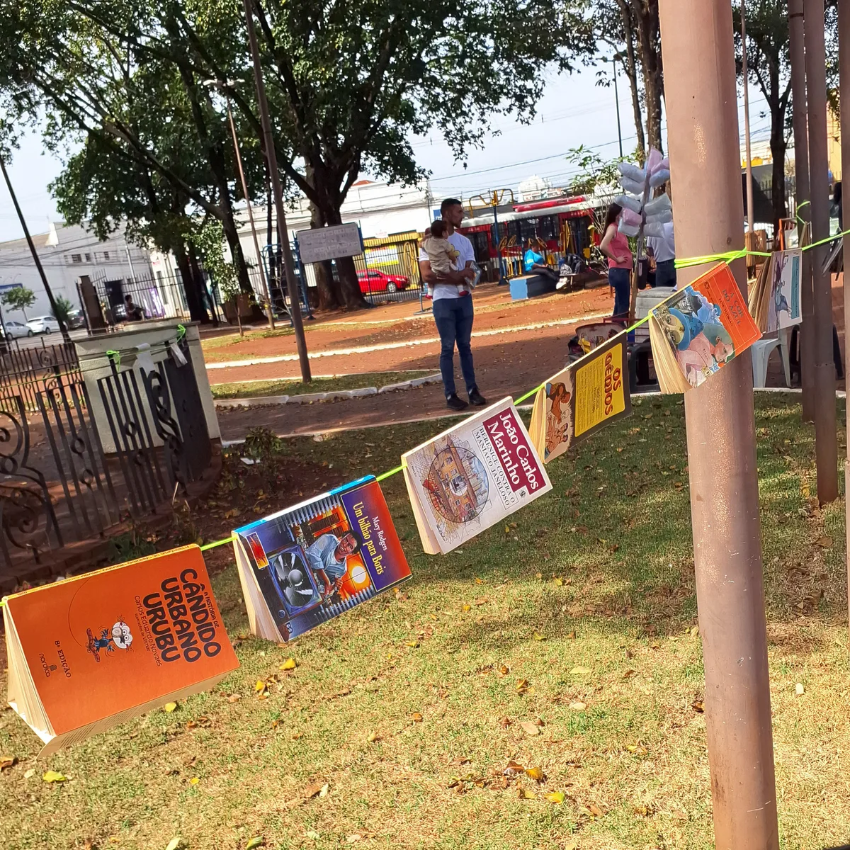 Dois mil livros serão distribuídos na Praça Ary Coelho nesta sexta-feira